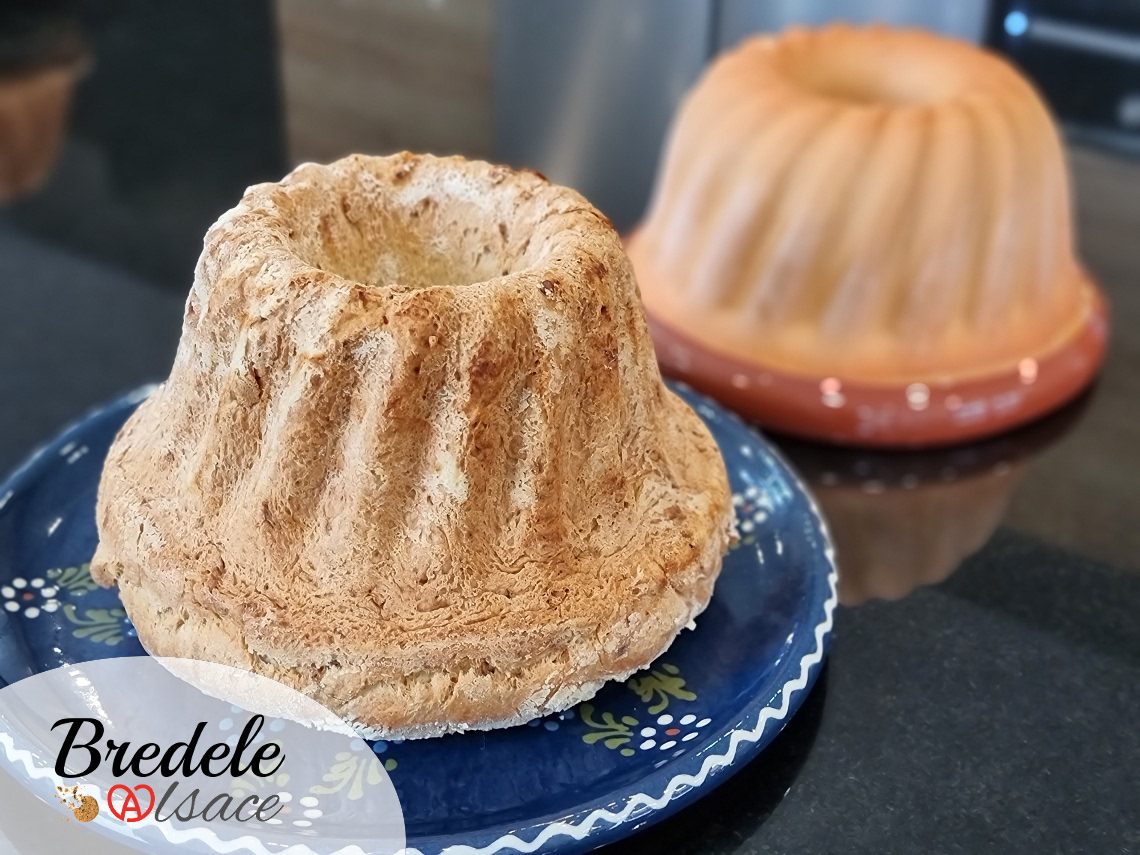 Kouglof salé aux noix et lardons